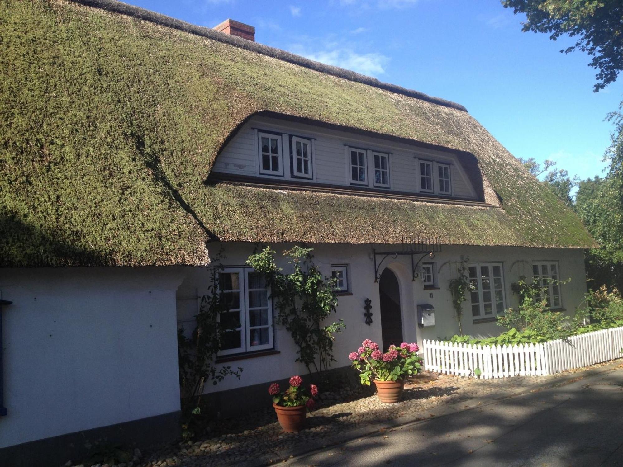 Reetstuebchen Apartment Nieblum Bagian luar foto
